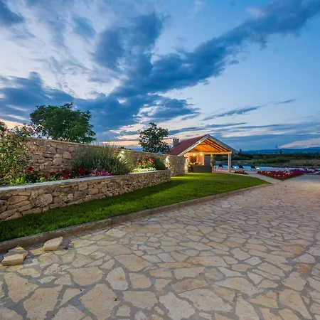 Vila Marko بنكوفاتش